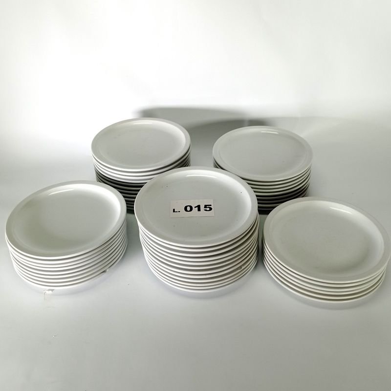 Platos de porcelana blanca para postre en excelente estado - imagen 1