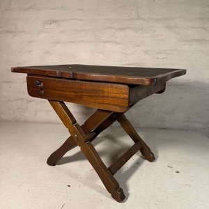 Mesita Ratona Plegable de Madera Oscura - imagen 2