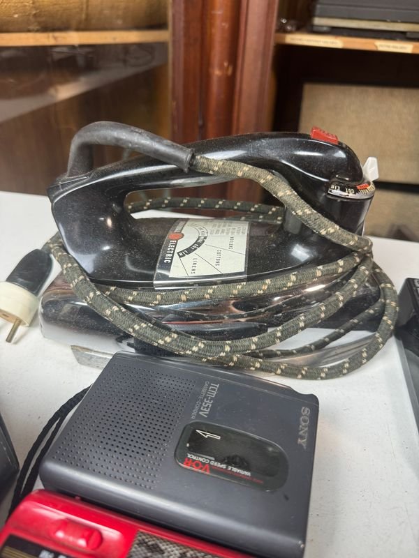 Lotes de radios, cámaras y transformadores en buen estado - imagen 4