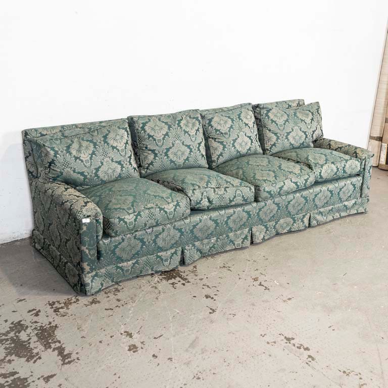 Lote anterior: Sofá de cuatro cuerpos, tapizado en tela verde, en buen estado