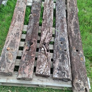 Lote anterior: Lotes de Postes de Madera Rústica para Decoración o Construcción