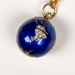 Cadena Larga Enchapada con Colgante Globo Terráqueo Detallado - imagen 3