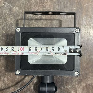Foco LED Recargable con Panel Solar y Sensor de Movimiento - imagen 4