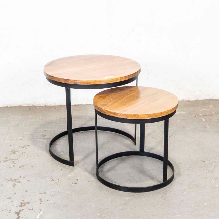 Lote siguiente: Mesa nido doble de madera con tapas circulares