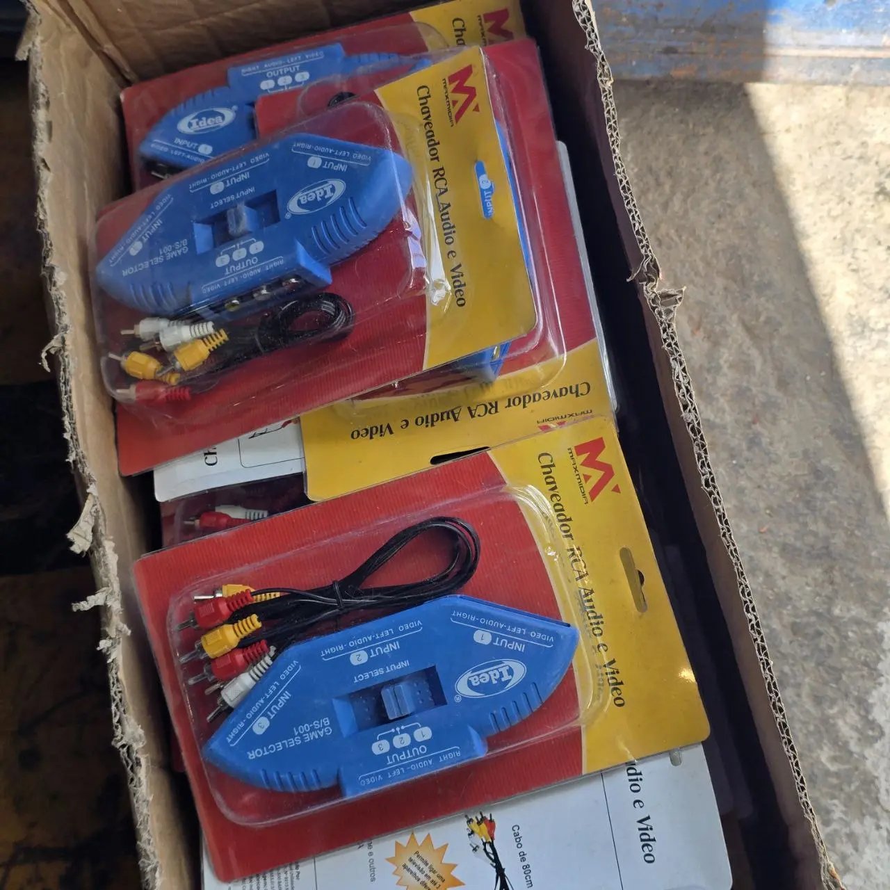 Lote anterior: Selector de audio y video con cable RCA