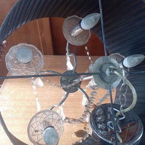 Candelabro de techo con diseño de piedritas y lamparillas - imagen 3