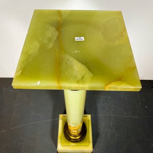 Pedestal de Onix y Bronce con Base y Mesa Cuadrangular - imagen 2