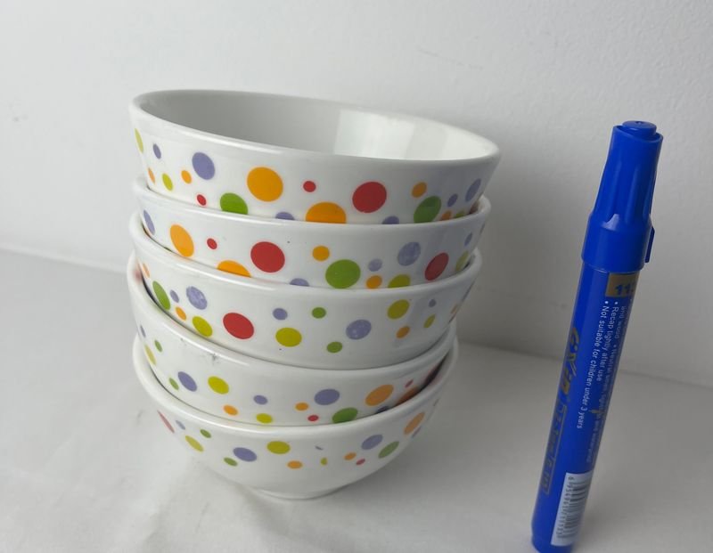 Set de 5 Cremeras de Loza con Diseño de Lunares