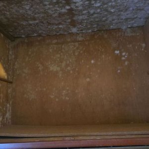 Ropero de Madera Maciza con Puertas Corredizas y Cajones - imagen 8