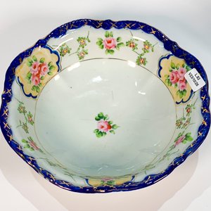 Juego de Porcelana Oriental Blanca y Azul: Ensaladera y Seis Compoteras con Flores - imagen 4