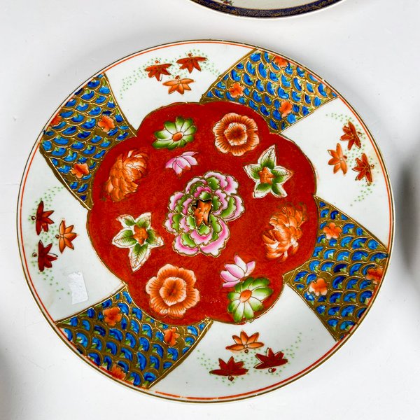 Cuatro platos de loza oriental decorados en inglés - imagen 2