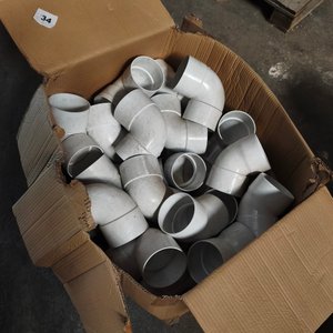 Caja de Conexiones Sanitarias de PVC con Codos y Accesorios - imagen 3