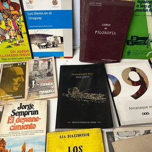 Lote de Más de 70 Libros, Revistas y Varios - imagen 21