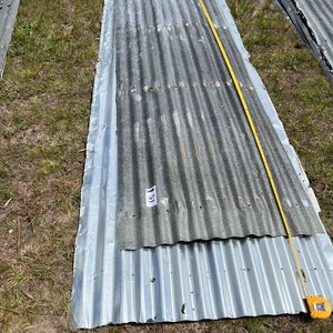 Lote siguiente: Lote de 5 Chapas Metálicas Onduladas para Construcción