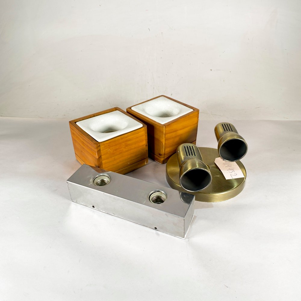 Lote de Cuatro Apliques de Techo Vintage: Madera, Metal y Bronce
