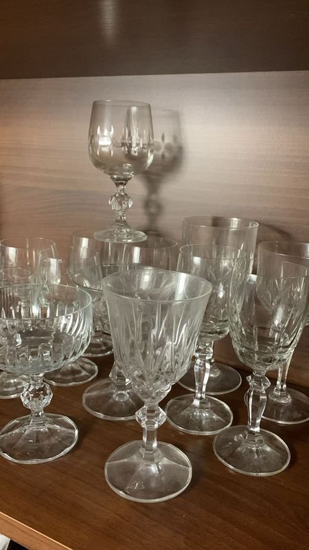 Copas de cristal de varios tamaños - imagen 3