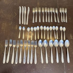 Juego de Cubiertos de Acero Grabado - 33 Piezas - imagen 2