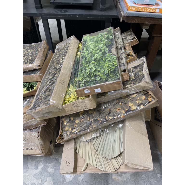 15 Cajas de Flores Artificiales Variadas