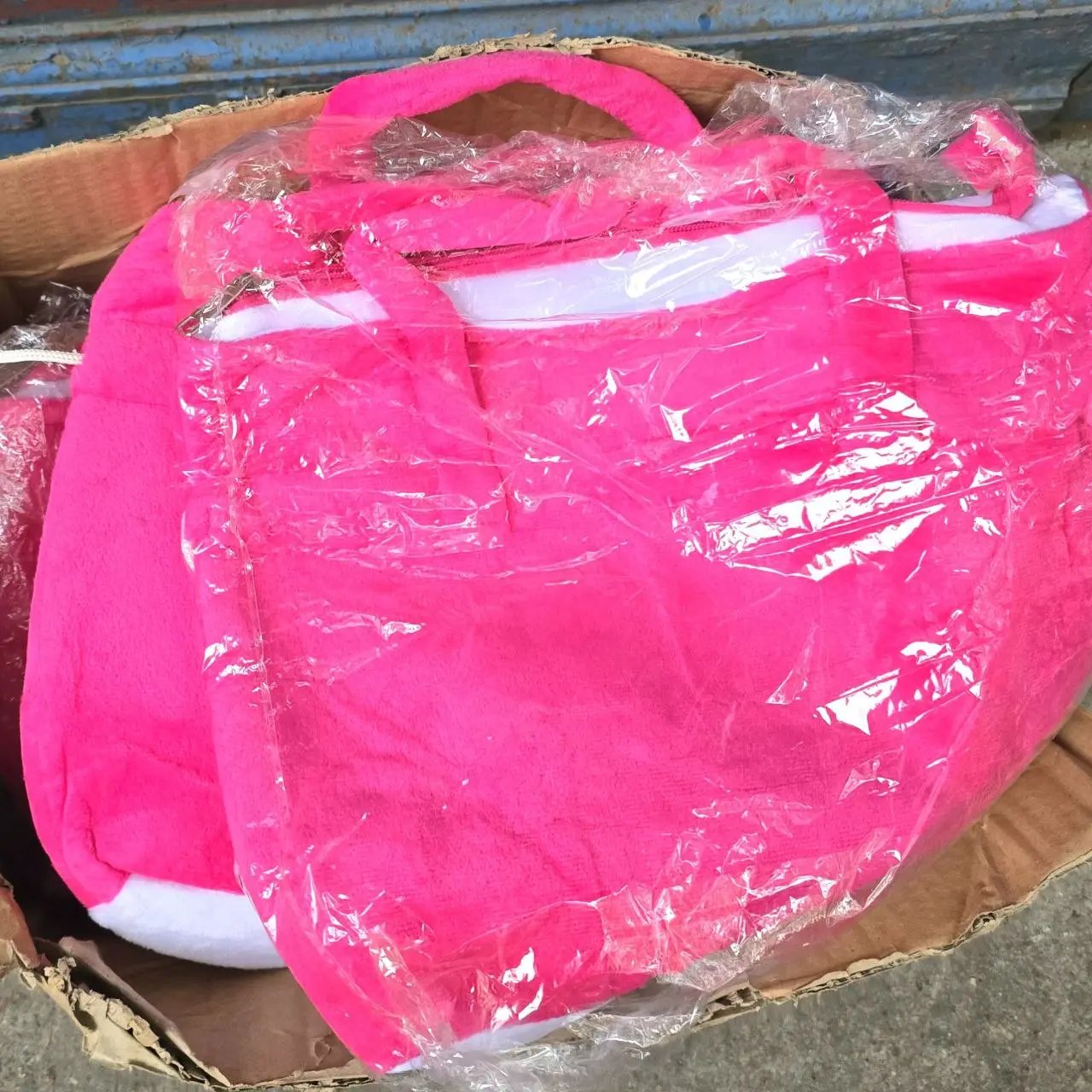 Carteras infantiles con unicornio bordado - imagen 3