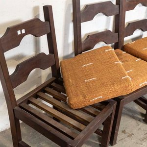 Juego de Cuatro Sillas de Madera con Almohadones - imagen 2