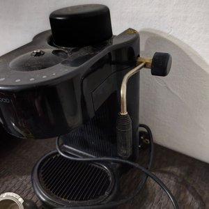 Máquina de Café Expreso Kenwood Negra - imagen 3