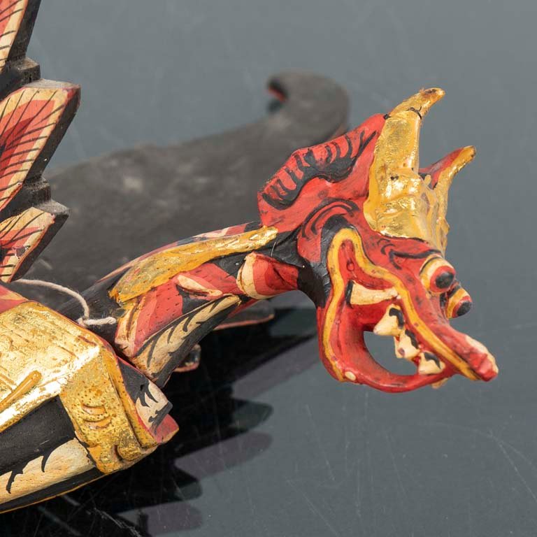 Figura de dragón de madera policromada - imagen 2