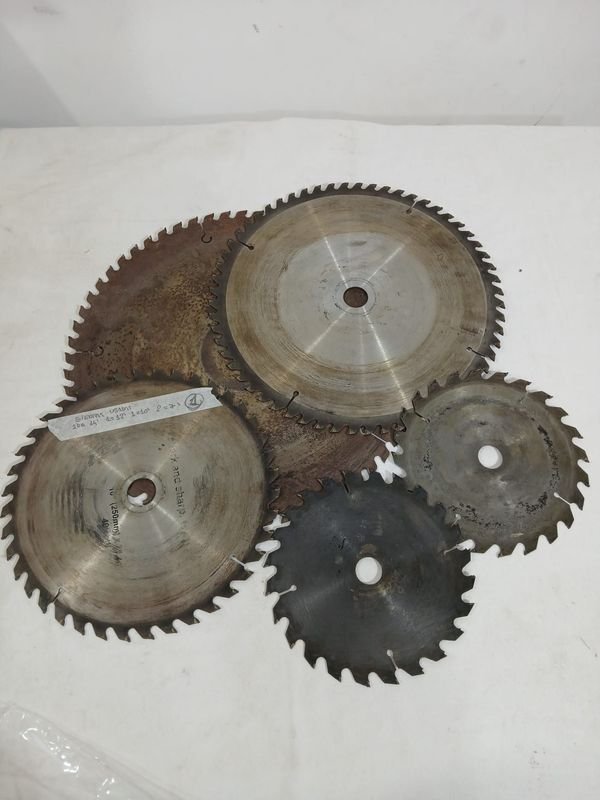 Lote de 5 Sierras Circulares para Madera Usadas