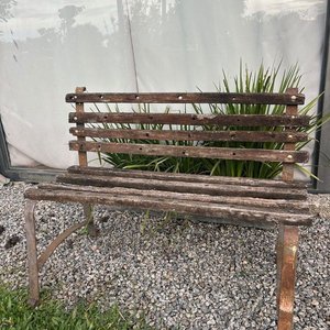 Banco de Hierro y Madera Rústico con Patas Curvas - imagen 1