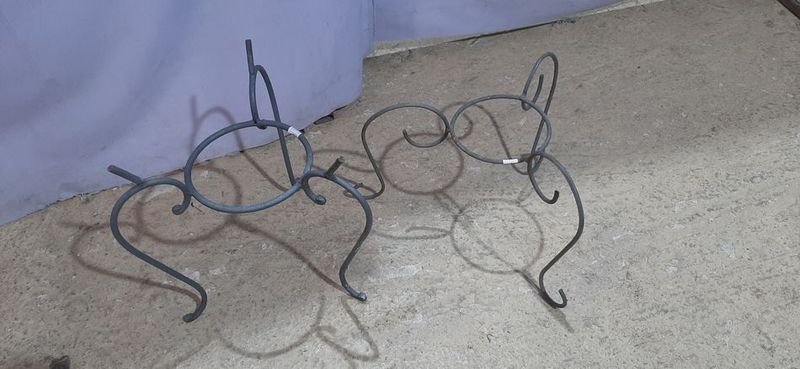 Lote anterior: Soportes de metal para macetas