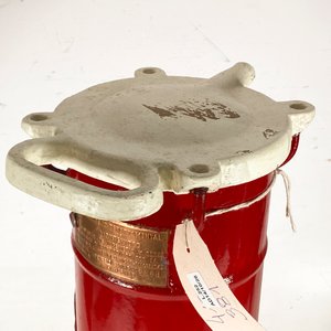 Bombero Antiguo Rojo con Tapa Blanca - imagen 3