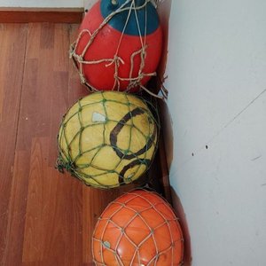 Lote de 3 Boyas de Señalización de Diversas Formas y Colores - imagen 4