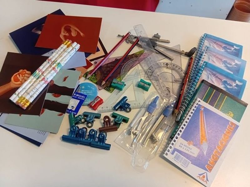 Lotes de Artículos Escolares para Venta - imagen 3