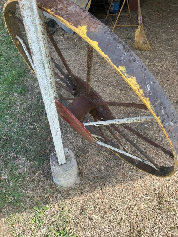 Item 889390 - Image 0