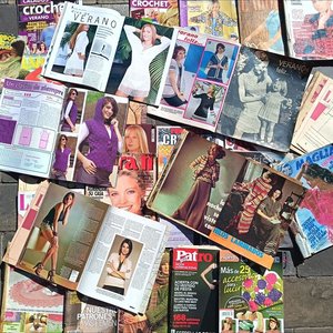 Lote de Revistas de Crochet, Labores y Moldes Burda - imagen 2