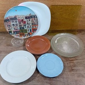 Lote de 12 Platos y Vasos en Diversos Tamaños y Colores - imagen 6