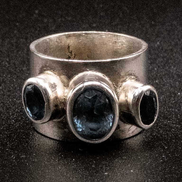 Anillo de Plata 950 con Topacios Azules