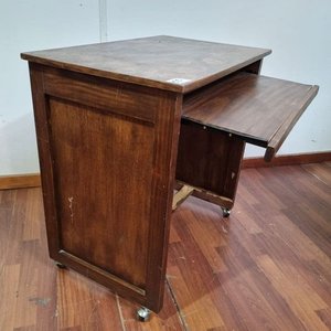 Escritorio para Computadora con Bandeja Deslizable y Ruedas - imagen 3