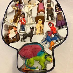 Colección Figuras Coco Disney Pixar Caja Metálica - imagen 2