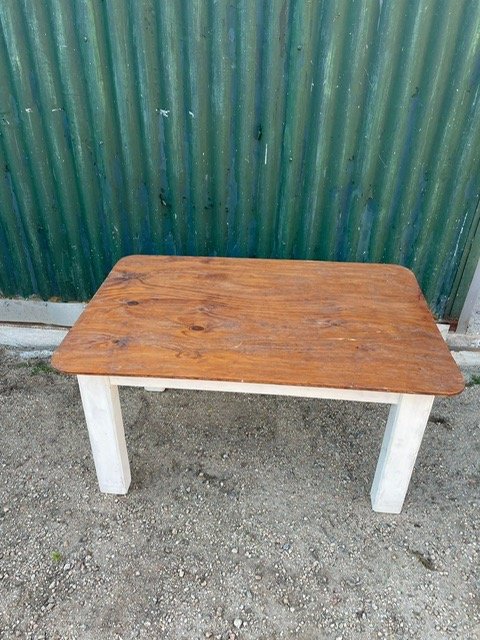 Mesa ratona de madera sencilla - imagen 1