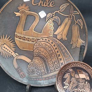 Dos Platos Decorativos de Cobre con Motivos Chilenos - imagen 4