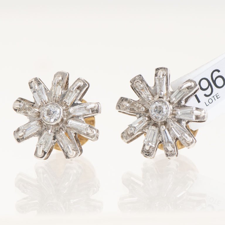 Lote anterior: Joyas de Oro con Brillantes