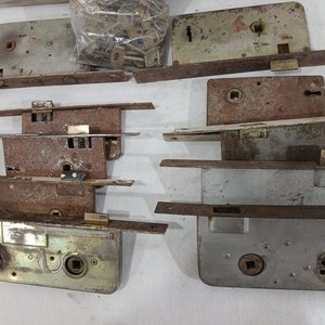 Lote de Cerraduras y Llaves Usadas Varias - imagen 3