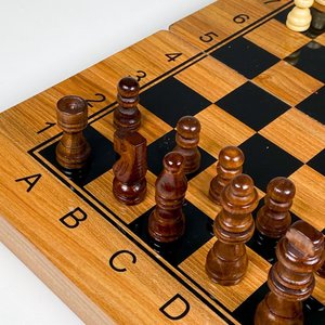Juego de ajedrez y backgammon completo, tablero madera 34 x 34 cm - imagen 6