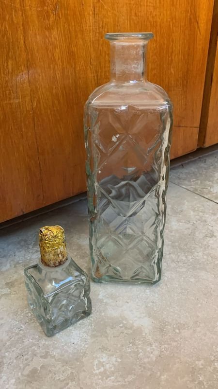 Botellón de whisky de vidrio tallado - imagen 3