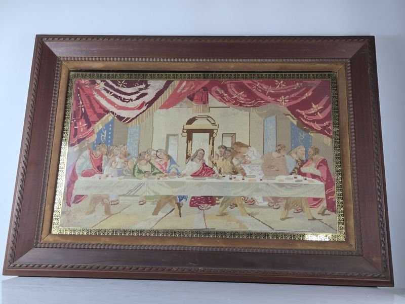 Lote siguiente: Antiguo telar con la Última Cena en marco de pinotéa