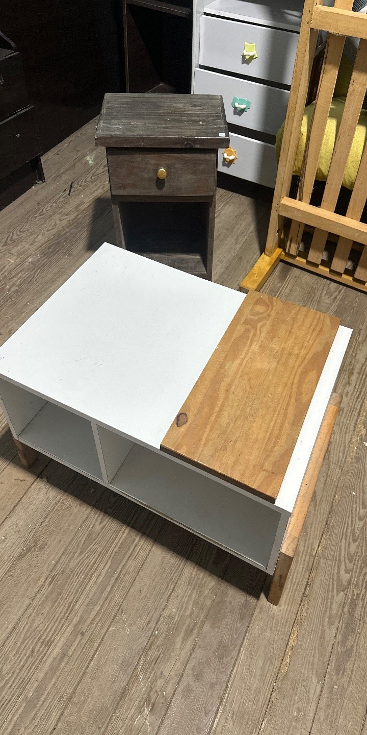 Ratona y mesa de luz