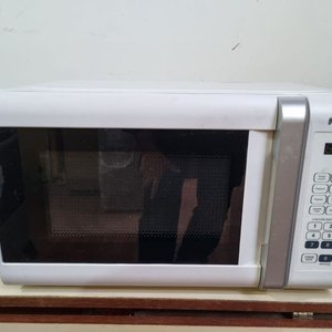 Lote anterior: Microondas Panavox Express 20 Blanco con Detalles Plateados