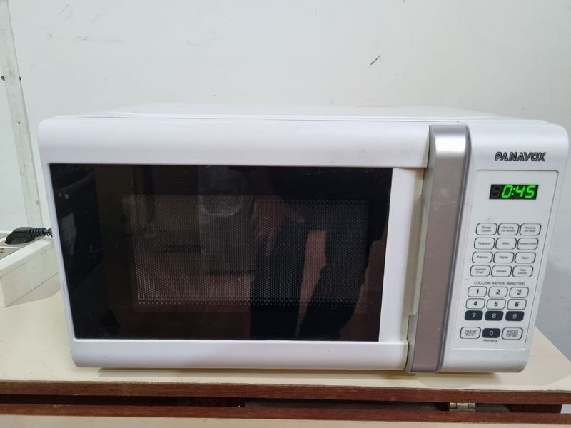 Microondas Panavox Express 20 Blanco con Detalles Plateados