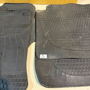 Juego de Alfombras de Goma para Auto Marca Rover - imagen 4