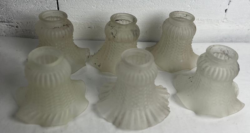 Lote siguiente: Colección de Floreros de Vidrio